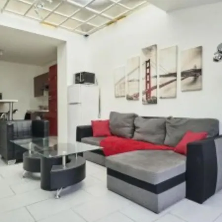 Spacieuse Maison Avec Et Salle De Bain Privees En Colocation A 10 Min De 게스트하우스 릴