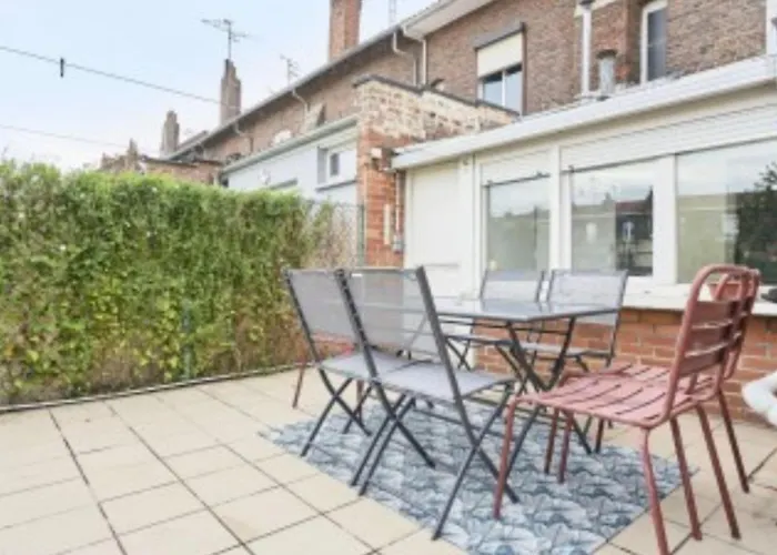 Spacieuse Maison Avec Et Salle De Bain Privees En Colocation A 10 Min De